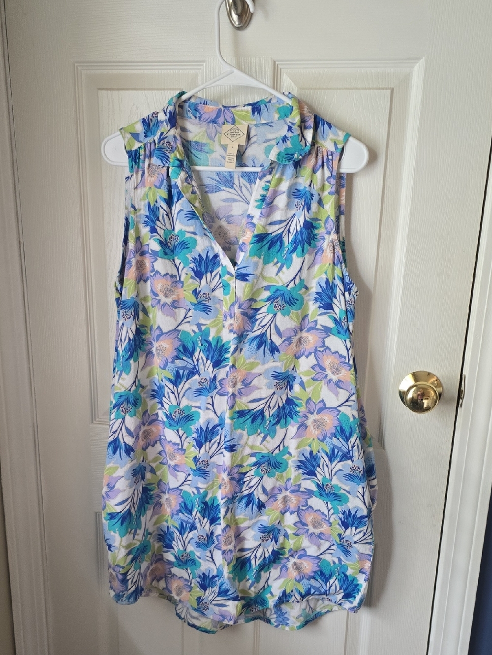 St. John's Bay Sleeveless V-Neck Floral Tunic - Blue Multi
